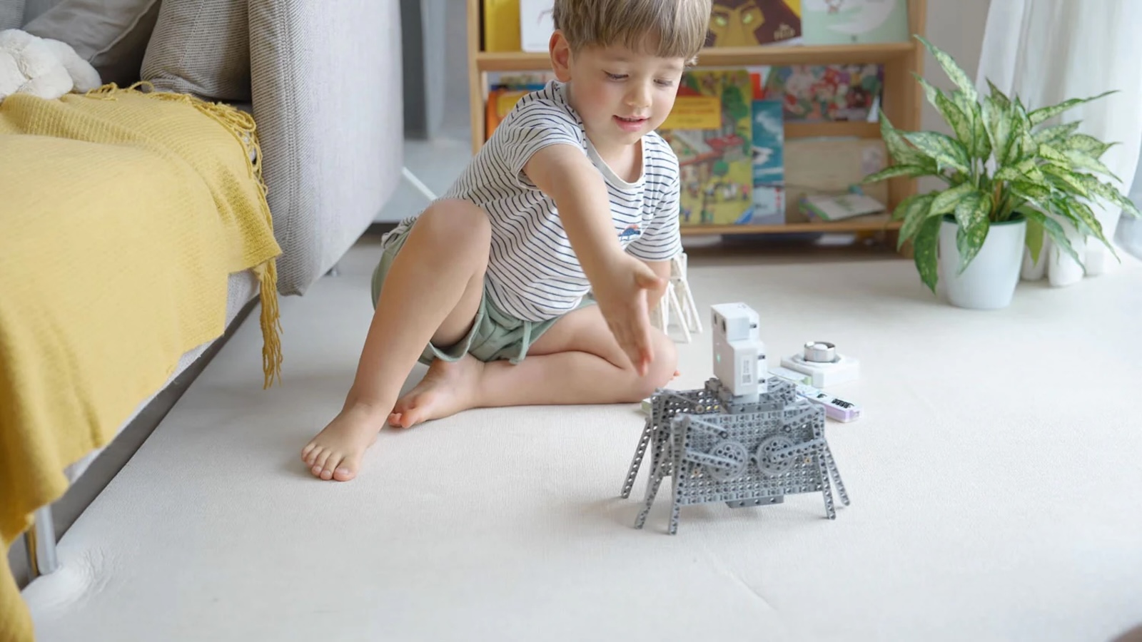 Detailed shot of the magnetic coding blocks snapping together