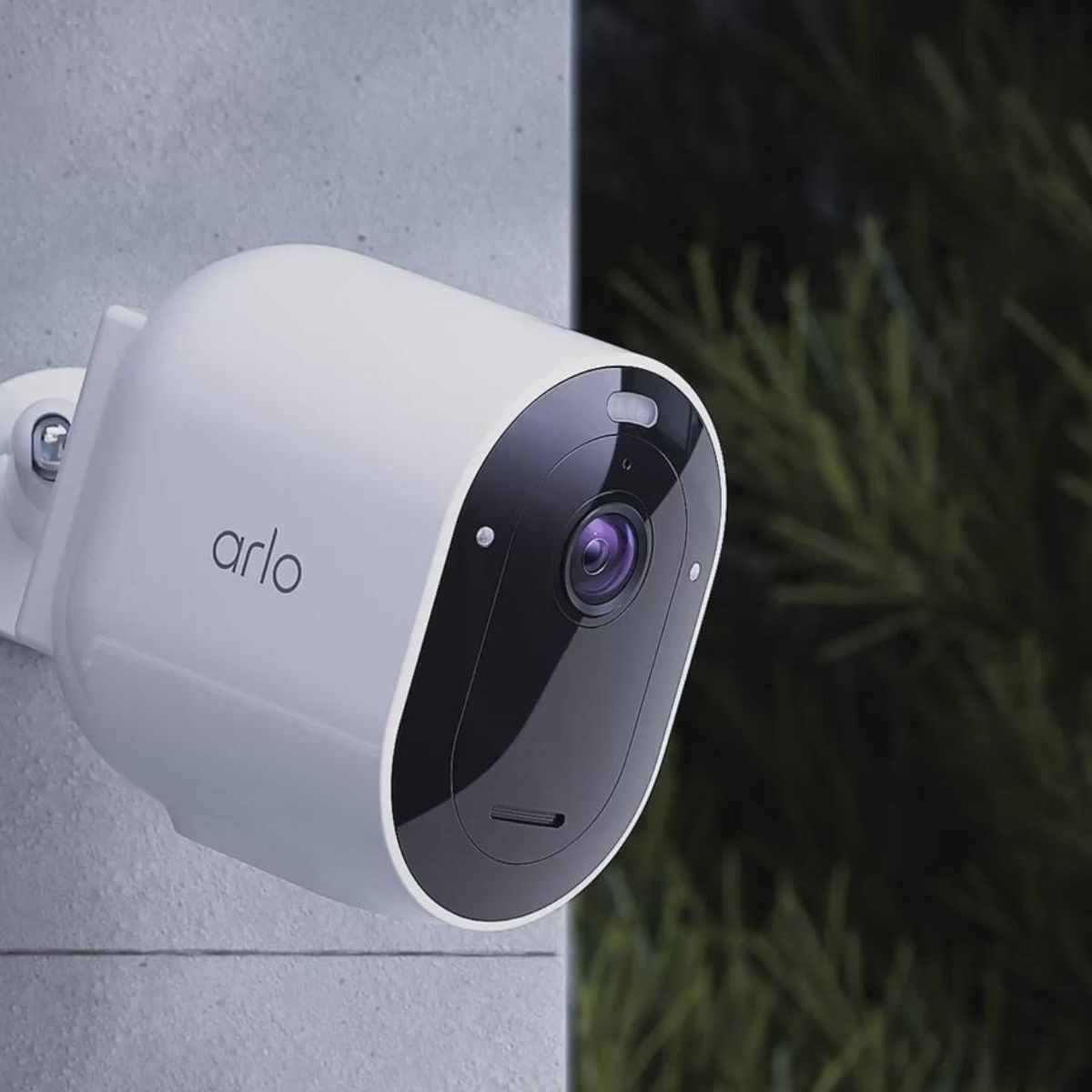 Arlo vs Ring Outdoor Security Cameras