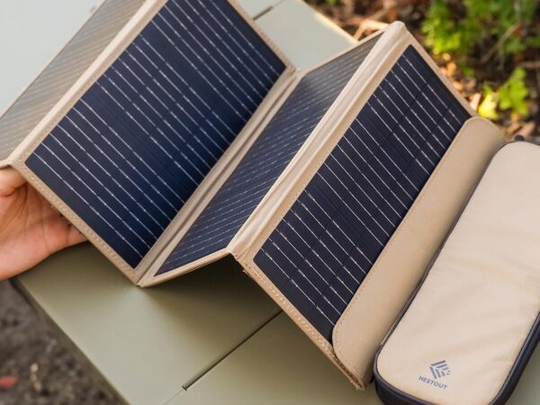 NESTOUT 4 Panel Solar Charger V2