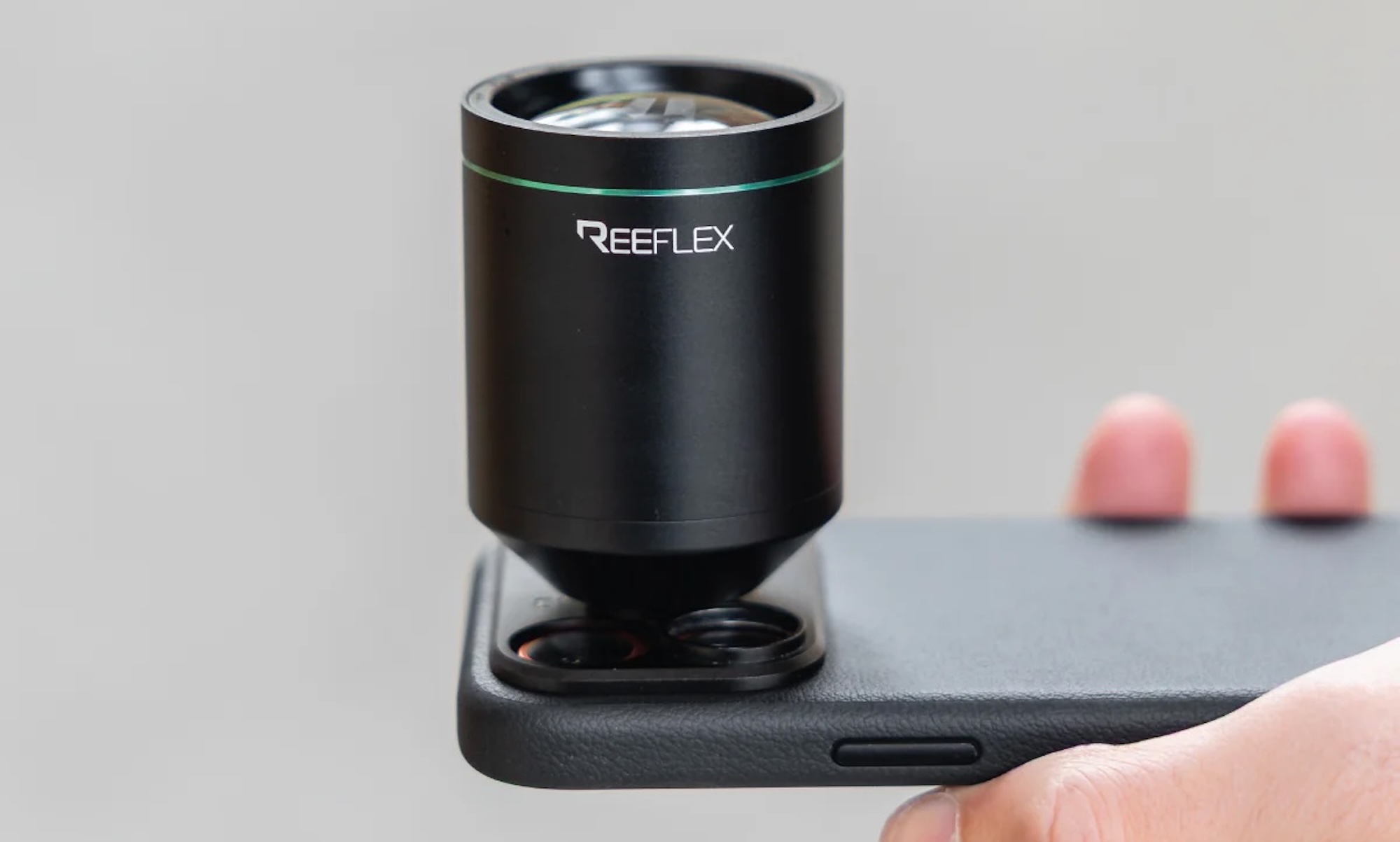 Your iPhone’s zoom has a ceiling. The Reeflex ULTRA Telephoto 300–600mm just removed it. — Gadget Flow
