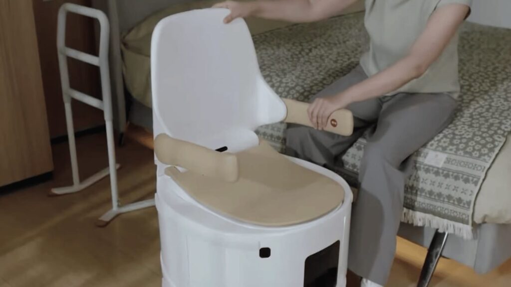 Xiaoban Self Driving Toilet
