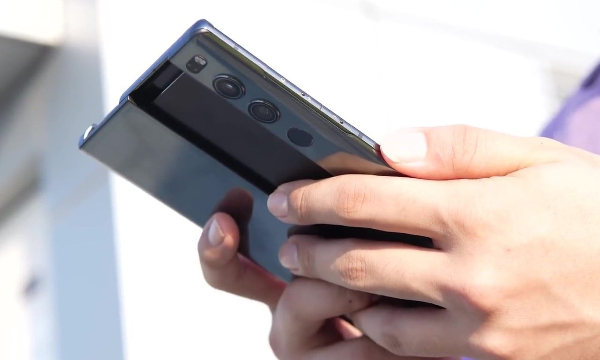 Samsung’s foldable-rollable patent looks wild to me