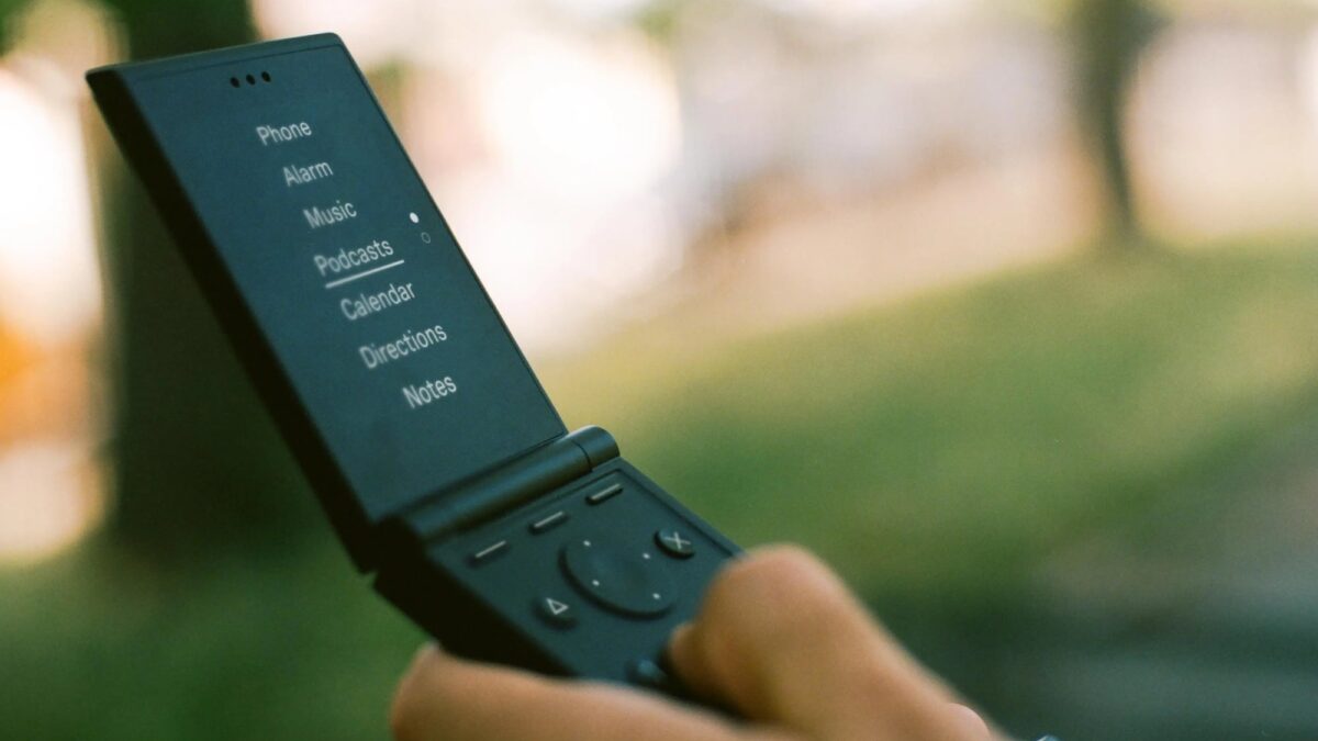 The Light Flip phone is the first in years that’s made me want to downgrade