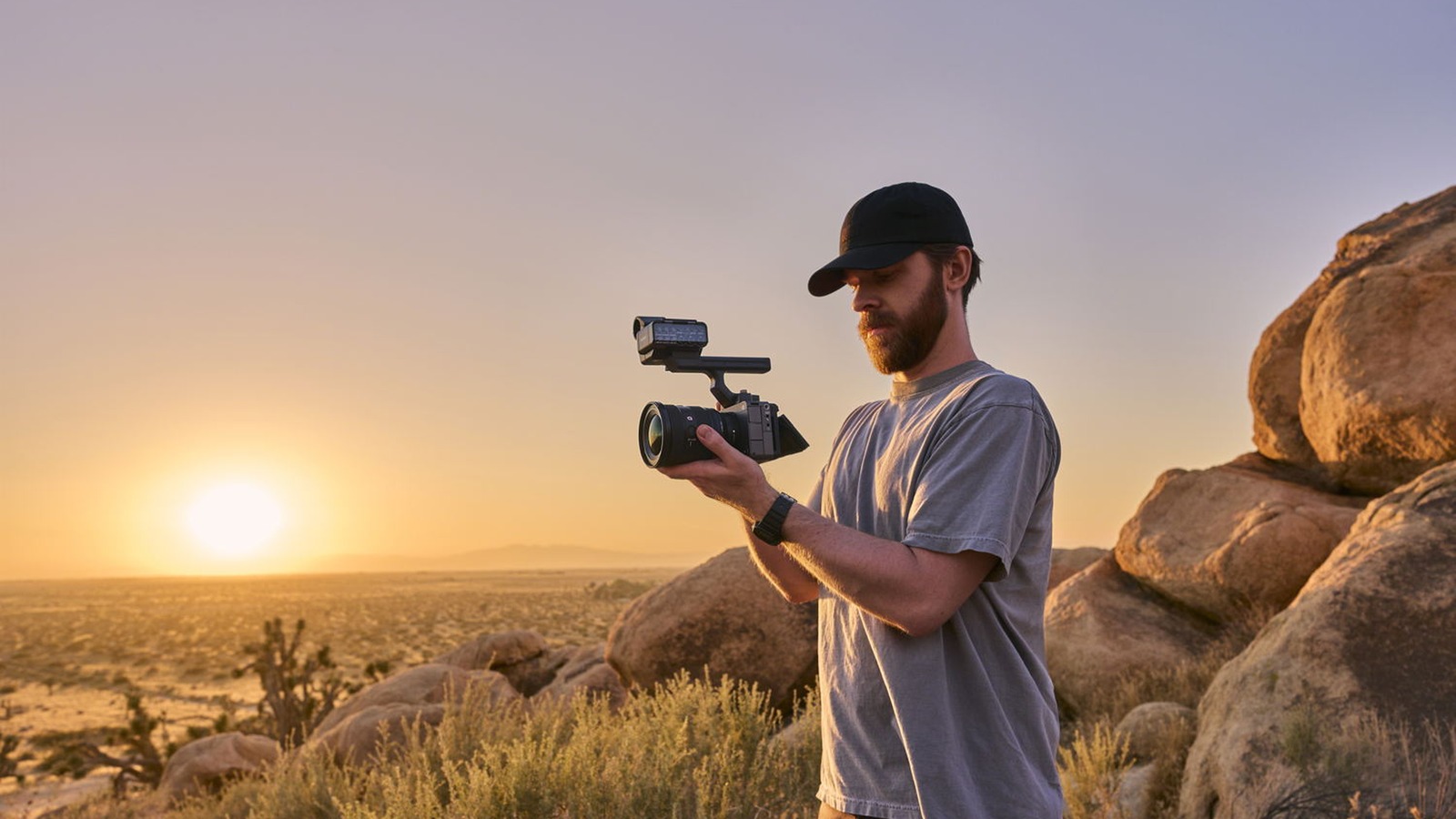 Sony ILME-FX5 Full-Frame Cinema Camera for Filmmakers