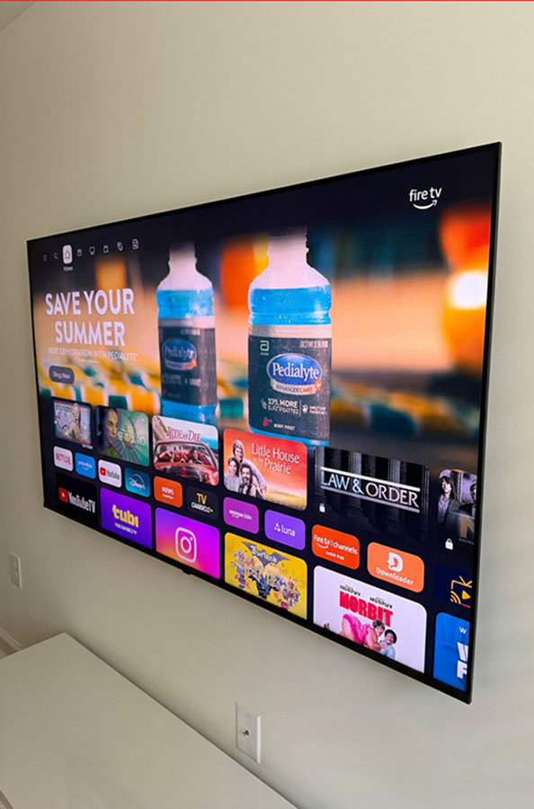 Hisense U7SG: 3,000 dimming zones, 165Hz, and a gaming TV that doesn't just claim it
