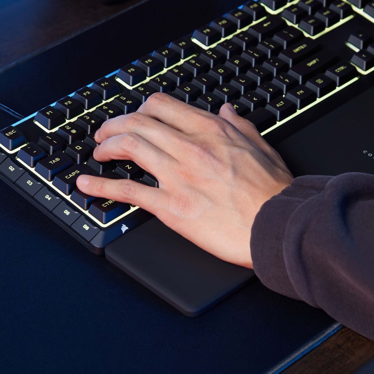 SKIFF 100 vs. SKIFF 100 Plus: Which CORSAIR membrane keyboard should you buy?