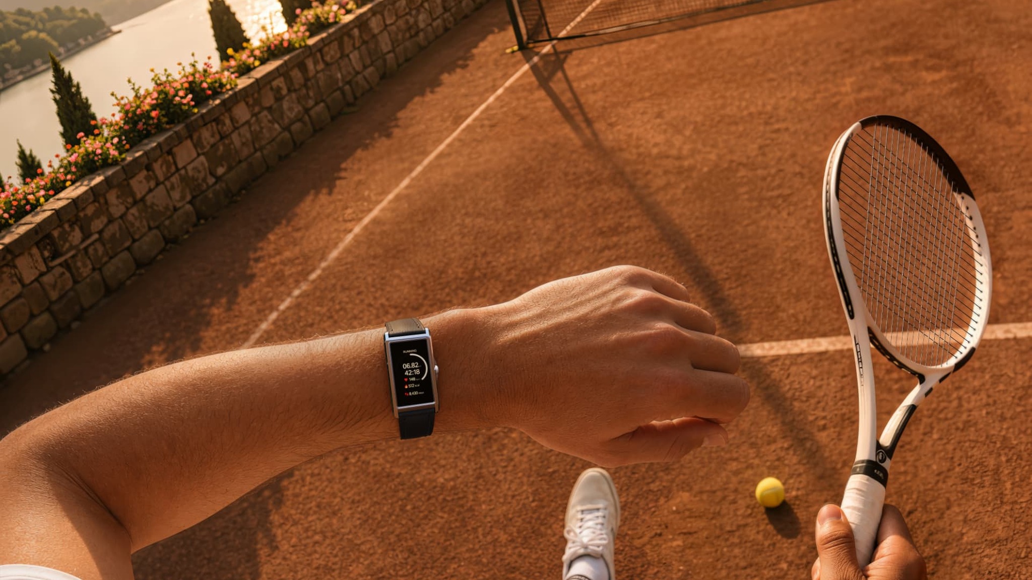 The Panther Solstice Smartwatch | Key Features, Price & Alternatives