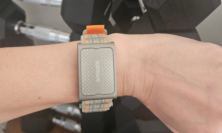 Amazfit Helio Strap Pro review: The screenless fitness tracker I actually want to wear Amazfit Helio Strap Pro review: The screenless fitness tracker I actually want to wear