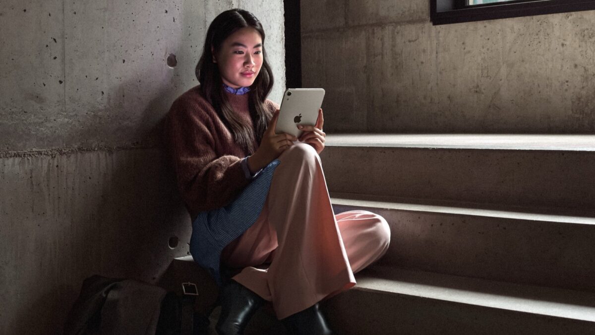 Apple iPad mini vs. Lenovo Legion Tab Gen 5, and why the answer depends on how many hours you game